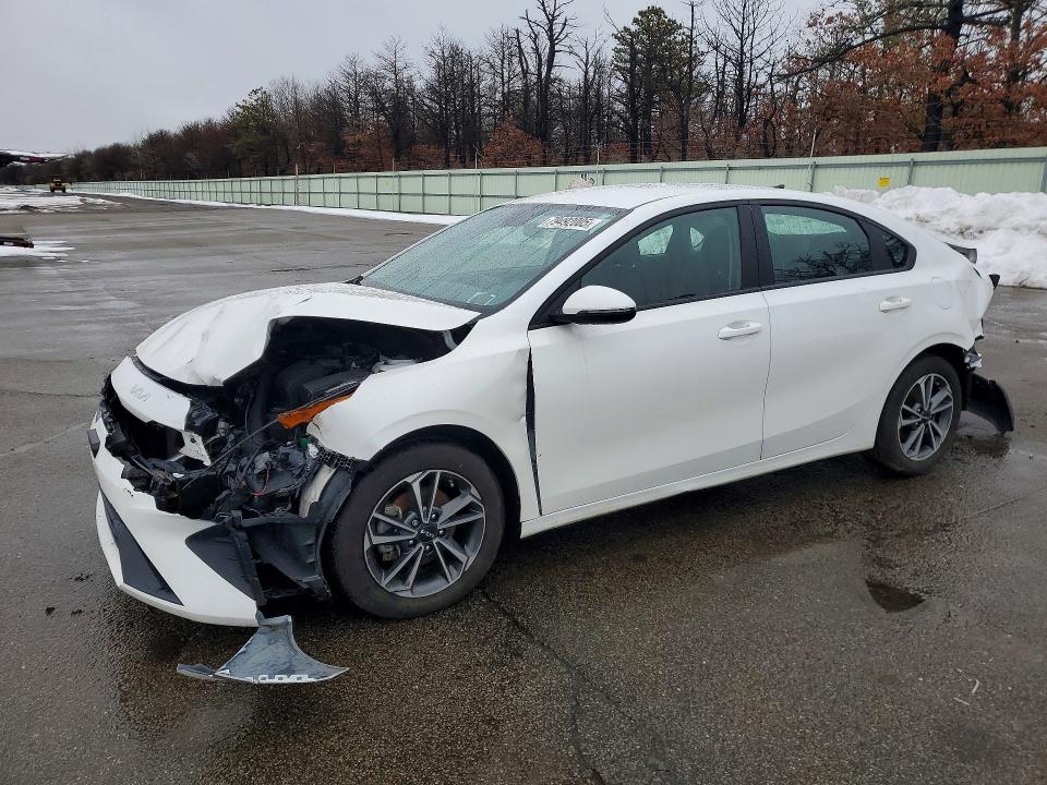 2024 KIA FORTE — VIN 3KPF24AD8RE746164