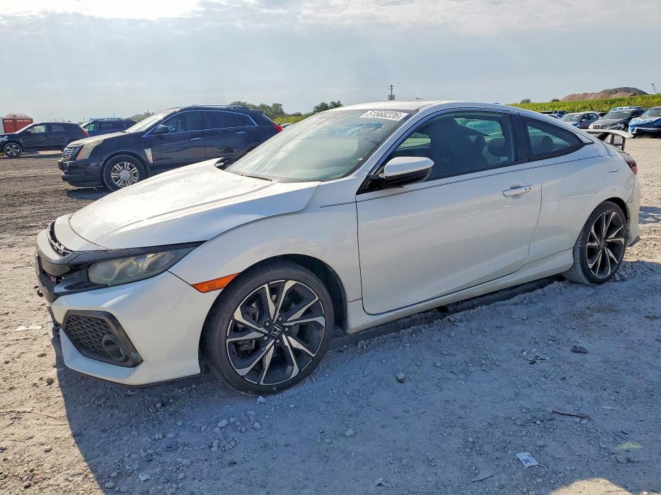 2018 HONDA CIVIC — VIN 2HGFC3A52JH755680