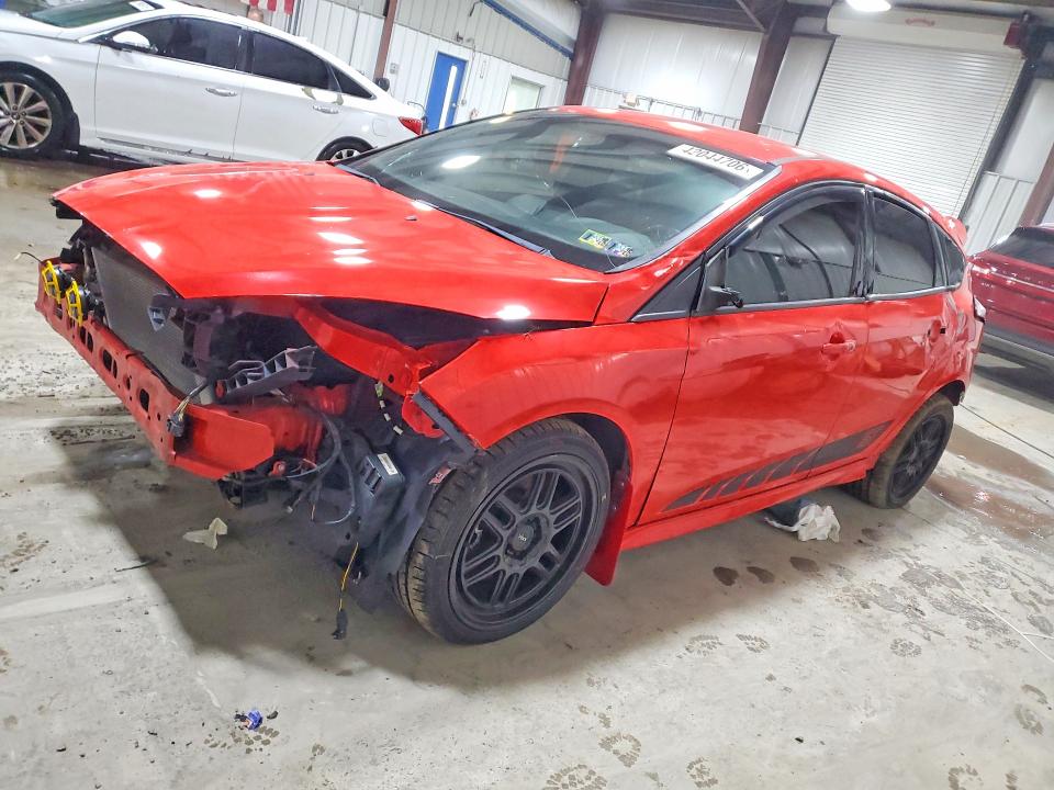 2015 FORD FOCUS — VIN 1FADP3L90FL248545
