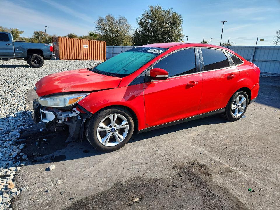 2015 FORD FOCUS — VIN 1FADP3F23FL289203