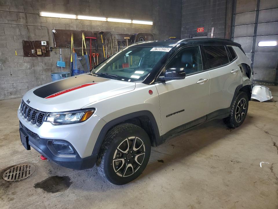 2025 JEEP COMPASS — VIN 3C4NJDDN3ST564134