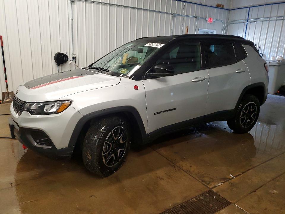 2025 JEEP COMPASS — VIN 3C4NJDDN9ST556572