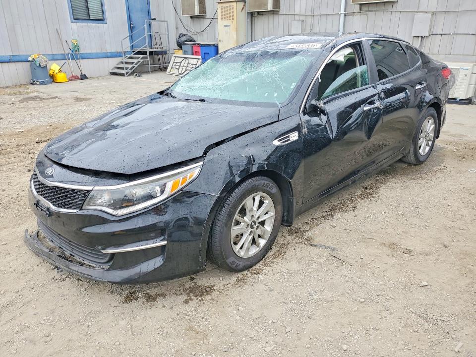 2017 KIA OPTIMA — VIN 5XXGT4L34HG177373