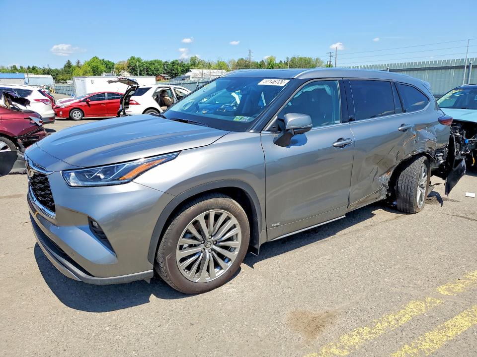 2025 TOYOTA HIGHLANDER HYBRID — VIN 5TDKBRCH7SS661971