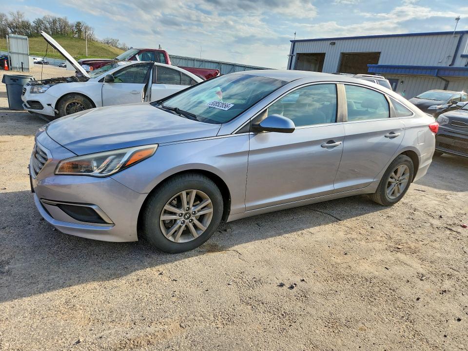 2016 HYUNDAI SONATA — VIN 5NPE24AF1GH284343