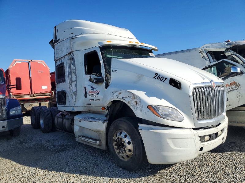 2019 INTERNATIONAL LT625 — VIN 3HSDZAPR0KN011485