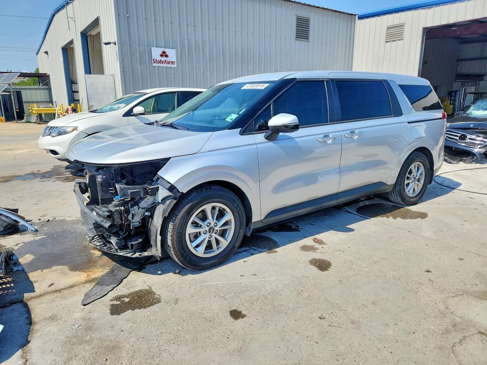 2023 KIA CARNIVAL — VIN KNDNB4H38P6233881