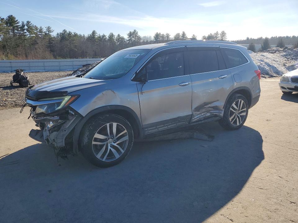 2017 HONDA PILOT — VIN 5FNYF6H02HB011569