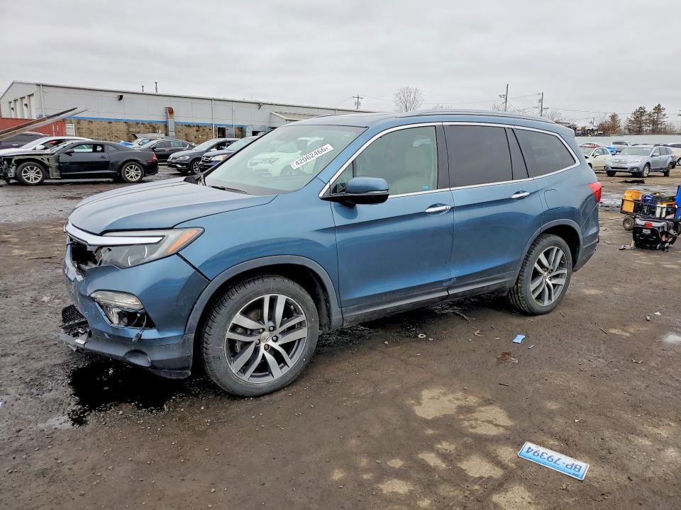 2017 HONDA PILOT — VIN 5FNYF6H99HB081164
