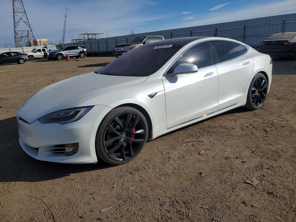 2019 TESLA MODEL S — VIN 5YJSA1E43KF330923