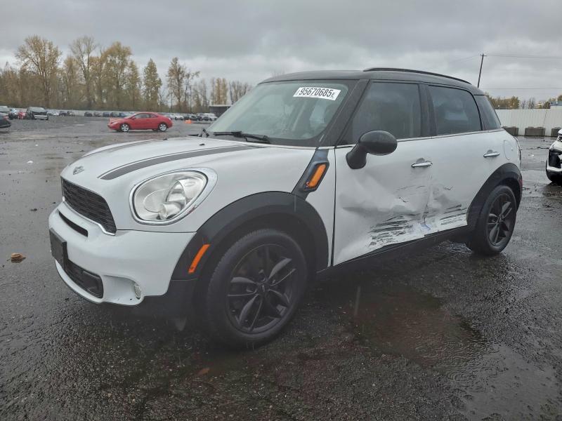 2011 MINI COOPER S C — VIN WMWZC3C54BWL80528