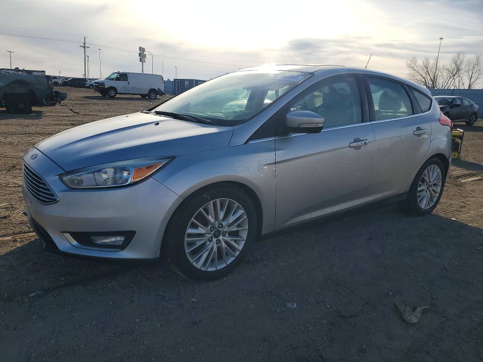 2018 FORD FOCUS — VIN 1FADP3N28JL323775