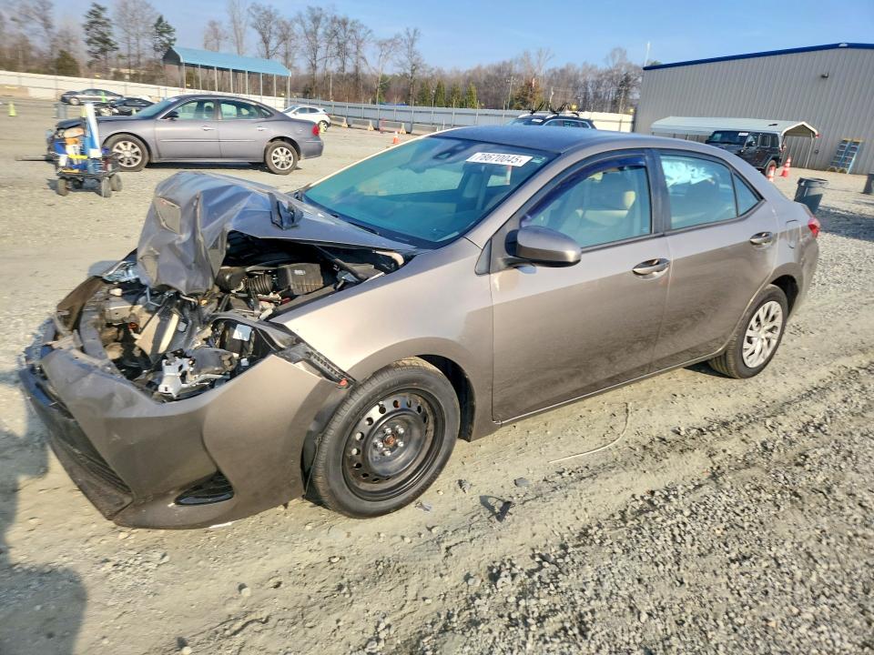 2018 TOYOTA COROLLA — VIN 2T1BURHE3JC042896