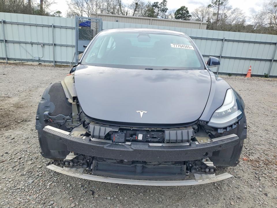 5YJ3E1EB5JF130518