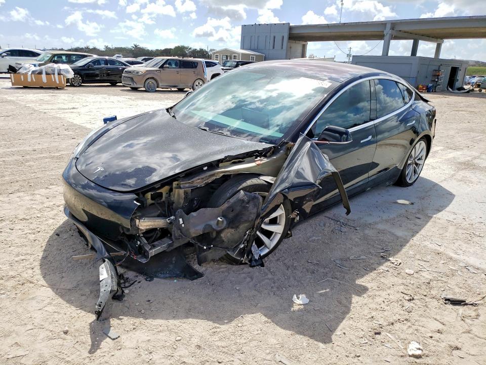 2018 TESLA MODEL 3 — VIN 5YJ3E1EA4JF171312