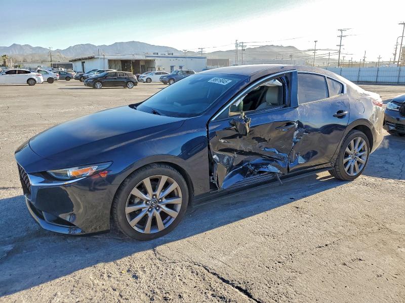 2019 MAZDA 3 — VIN JM1BPACL9K1113104