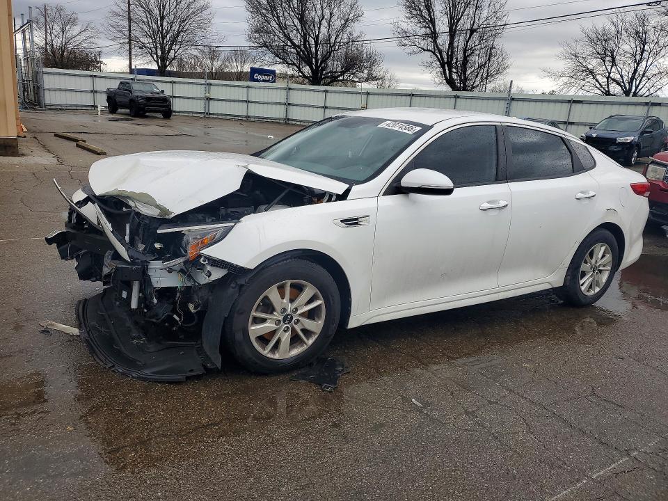 2016 KIA OPTIMA — VIN 5XXGT4L38GG039124