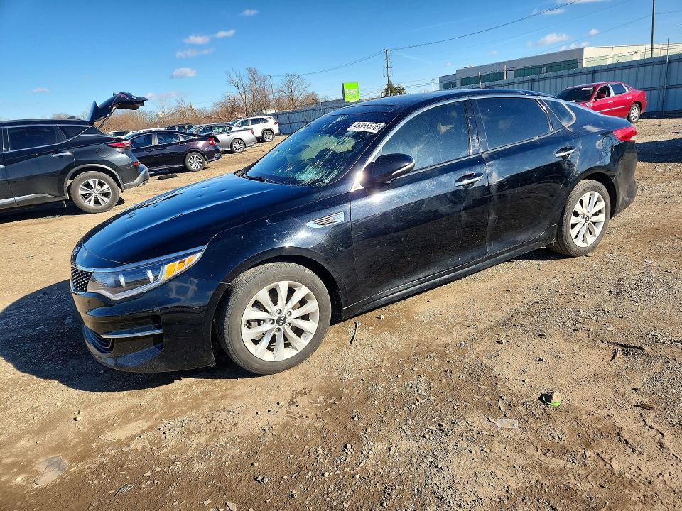 2016 KIA OPTIMA — VIN 5XXGU4L33GG005167
