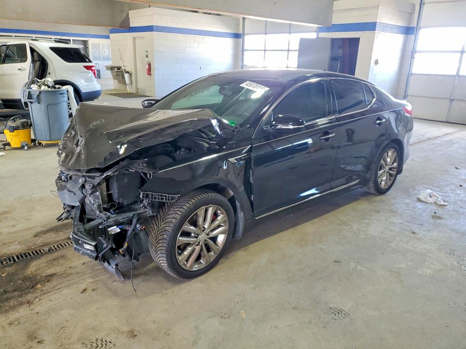 2015 KIA OPTIMA — VIN 5XXGR4A68FG515382