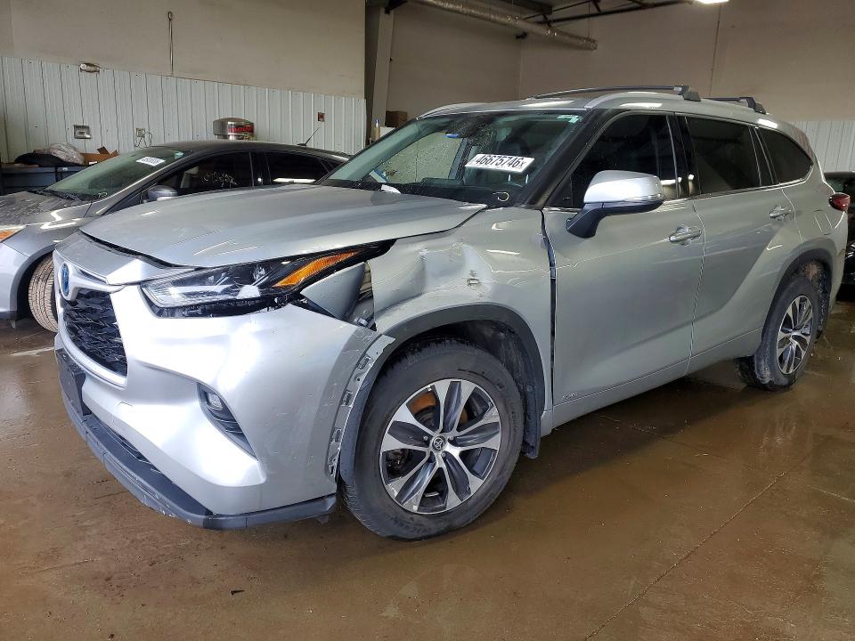 2022 TOYOTA HIGHLANDER HYBRID — VIN 5TDGBRCH7NS559208
