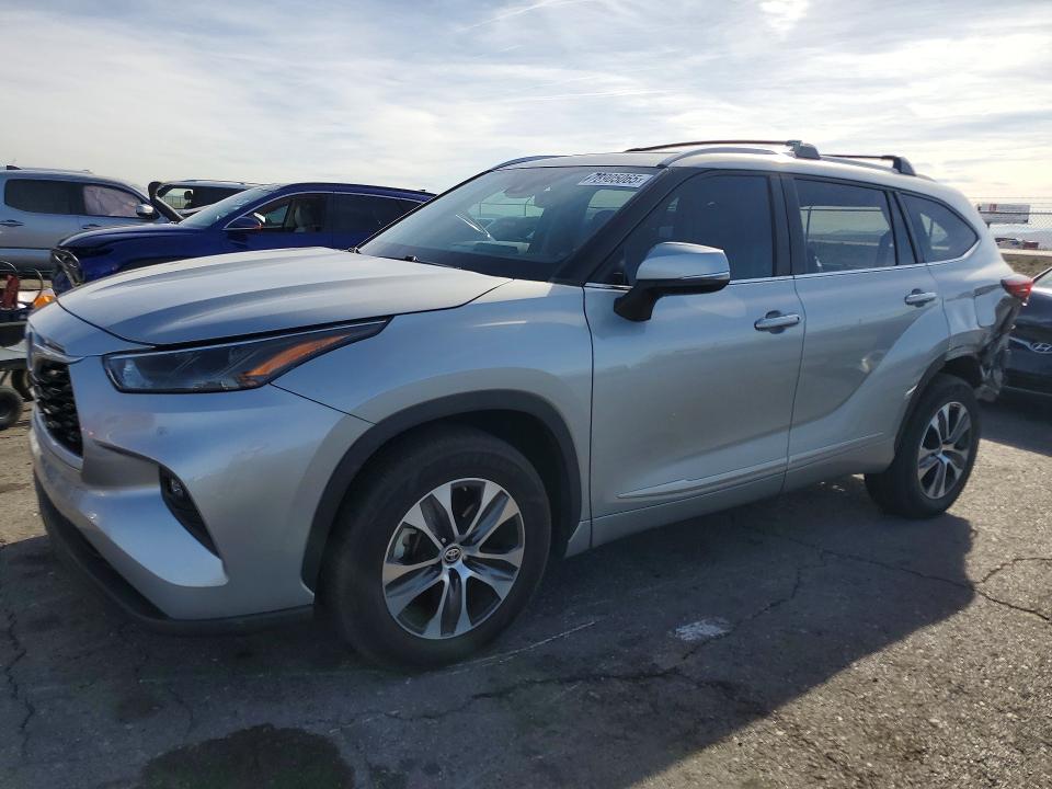 2023 TOYOTA HIGHLANDER HYBRID — VIN 5TDKARAH1PS019260