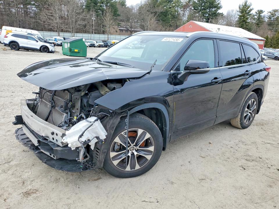 2022 TOYOTA HIGHLANDER HYBRID — VIN 5TDGBRCH5NS556324