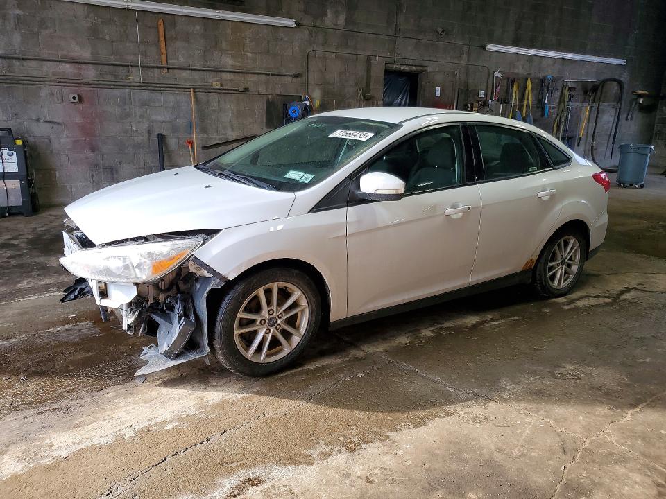 2015 FORD FOCUS — VIN 1FADP3F22FL383458