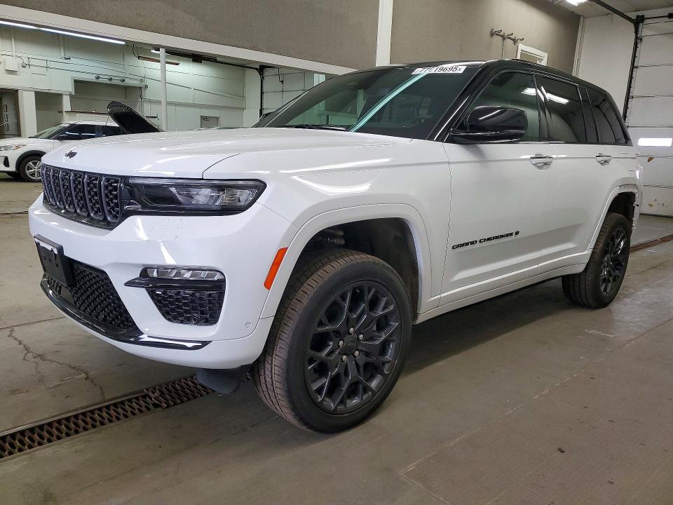 2025 JEEP GRAND CHEROKEE — VIN 1C4RJHEG3S8763515
