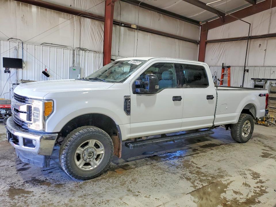 2017 FORD F250 — VIN 1FT7W2B62HEC34570
