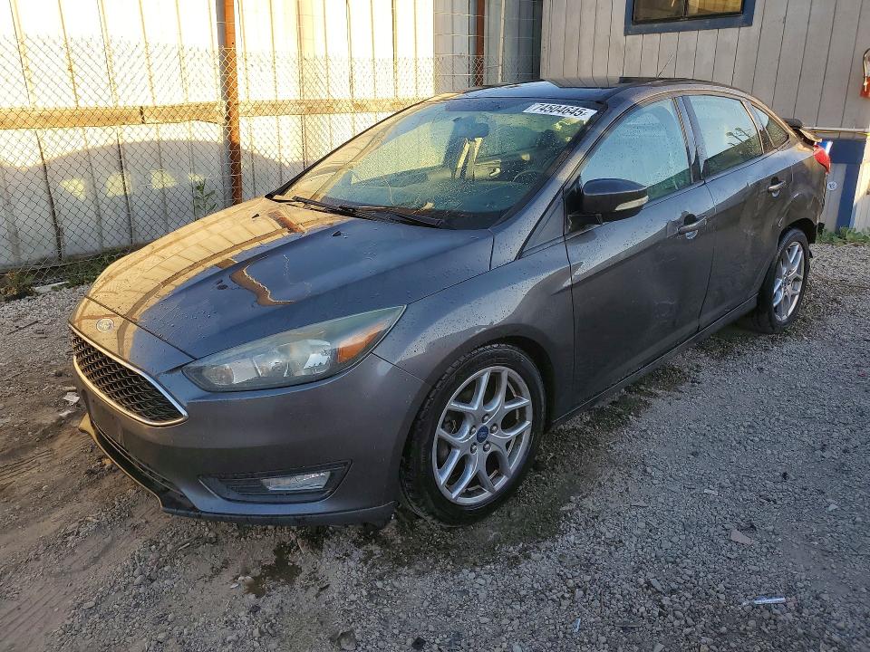 2015 FORD FOCUS — VIN 1FADP3F2XFL287769