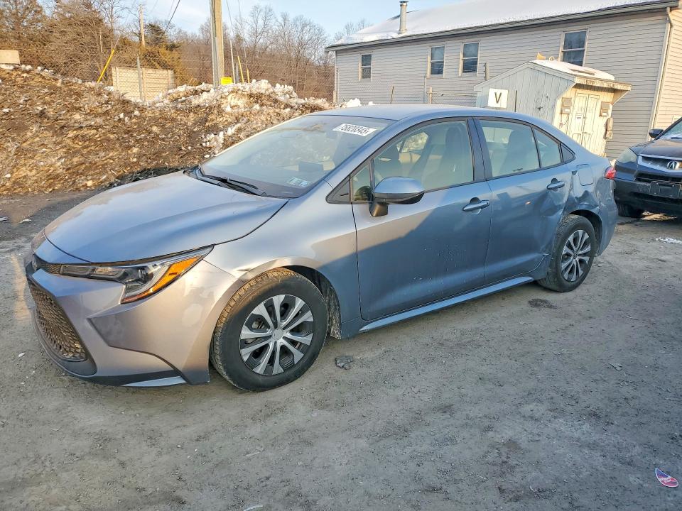 2022 TOYOTA COROLLA HYBRID — VIN JTDEAMDE1NJ038922