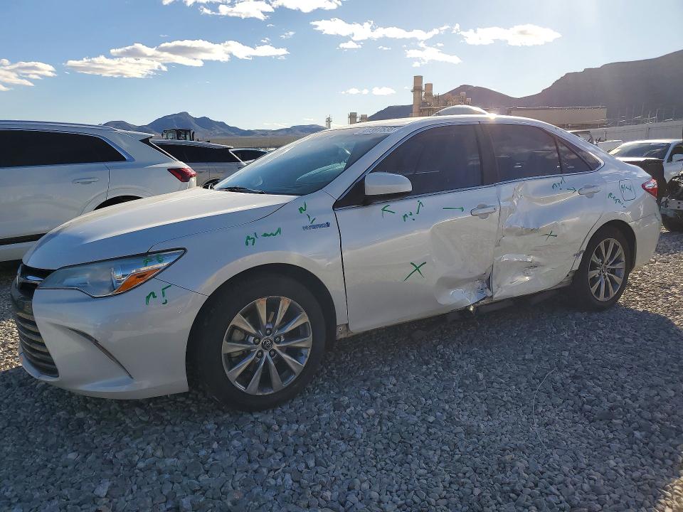 2016 TOYOTA CAMRY HYBRID — VIN 4T1BD1FK9GU177754