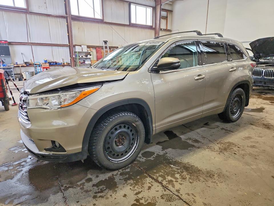 2016 TOYOTA HIGHLANDER — VIN 5TDJKRFH5GS505619