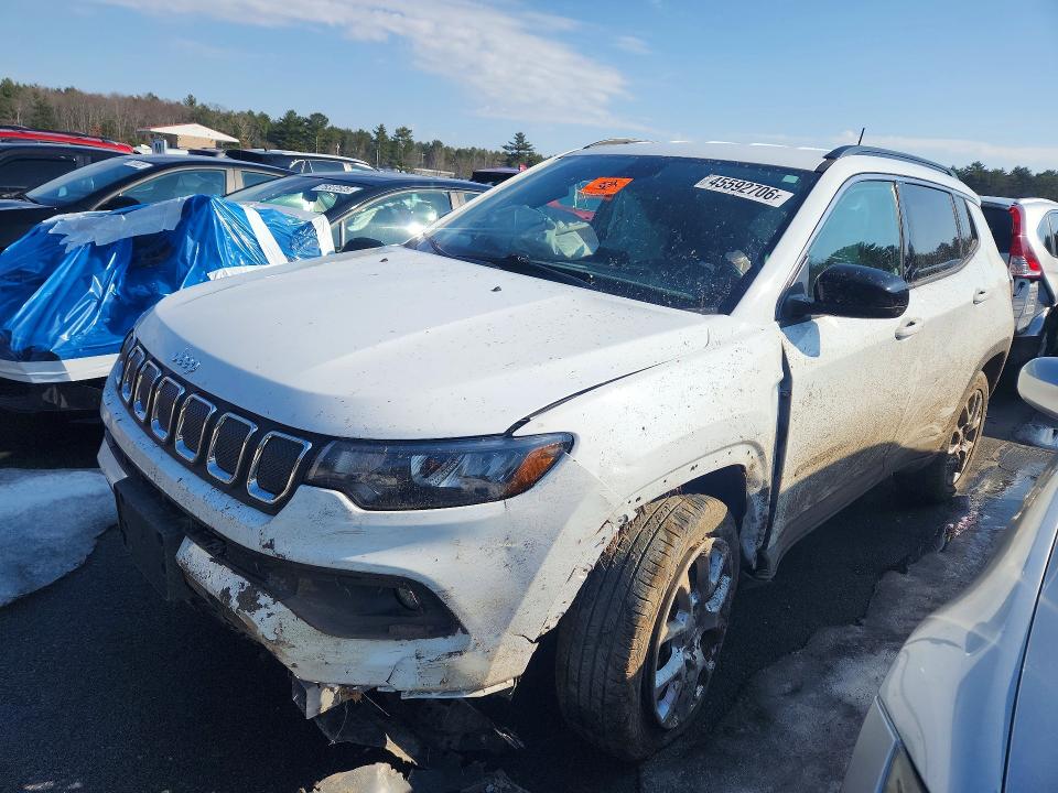 2022 JEEP COMPASS — VIN 3C4NJDFB7NT170045