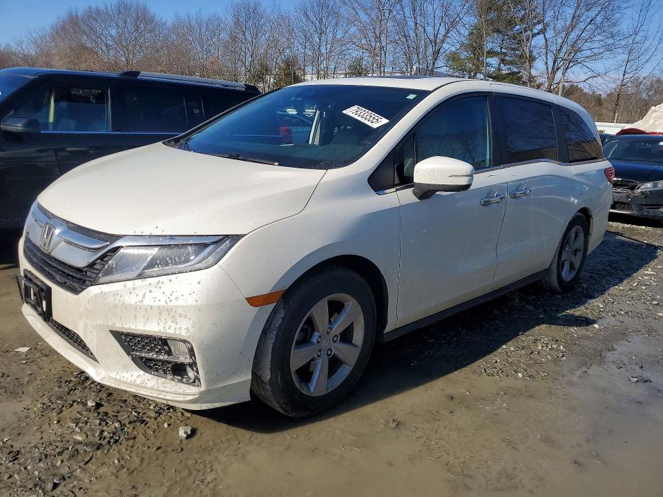 2018 HONDA ODYSSEY — VIN 5FNRL6H78JB090696