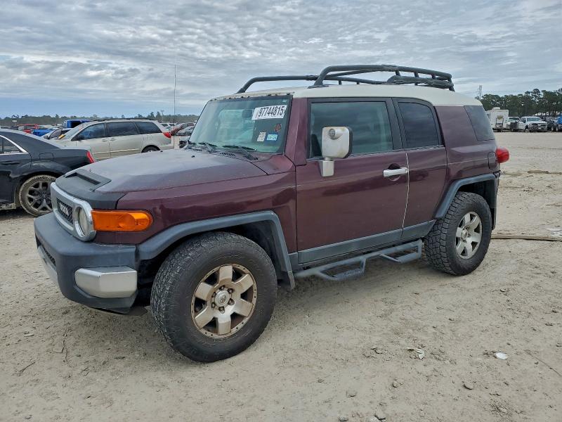 2007 TOYOTA FJ CRUISER — VIN JTEBU11F970048527