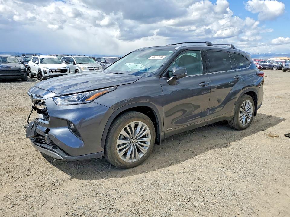 2025 TOYOTA HIGHLANDER HYBRID — VIN 5TDEBRCH0SS680651
