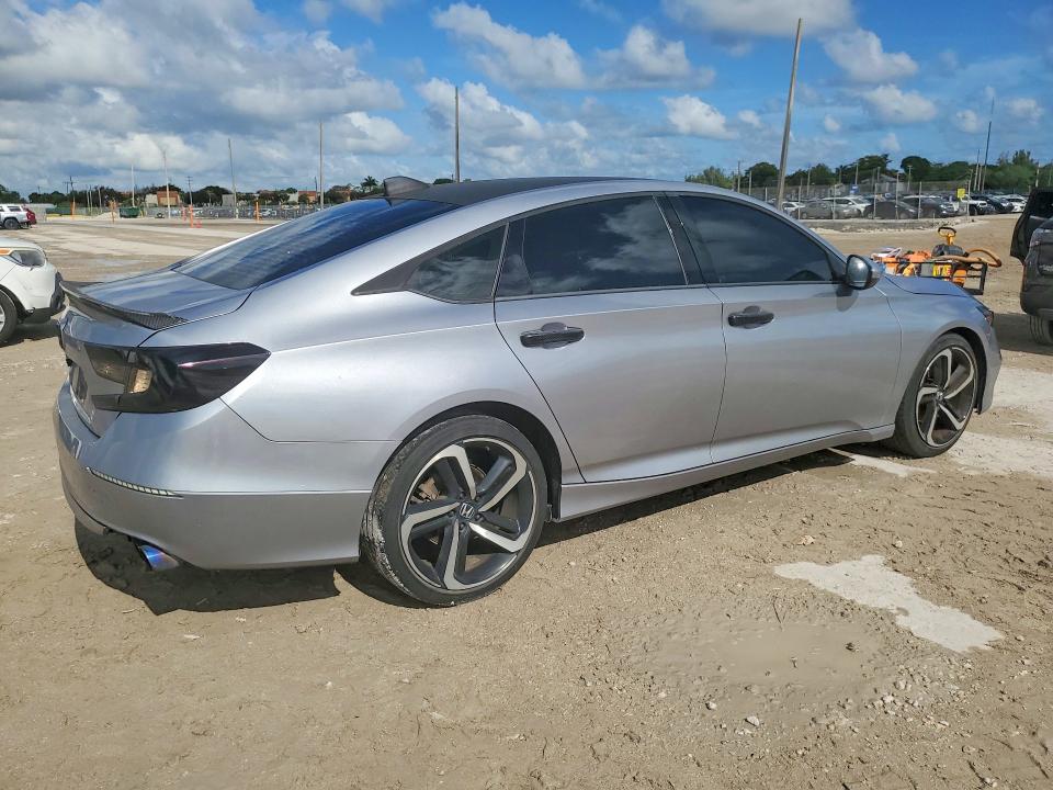 1HGCV1F32LA151685