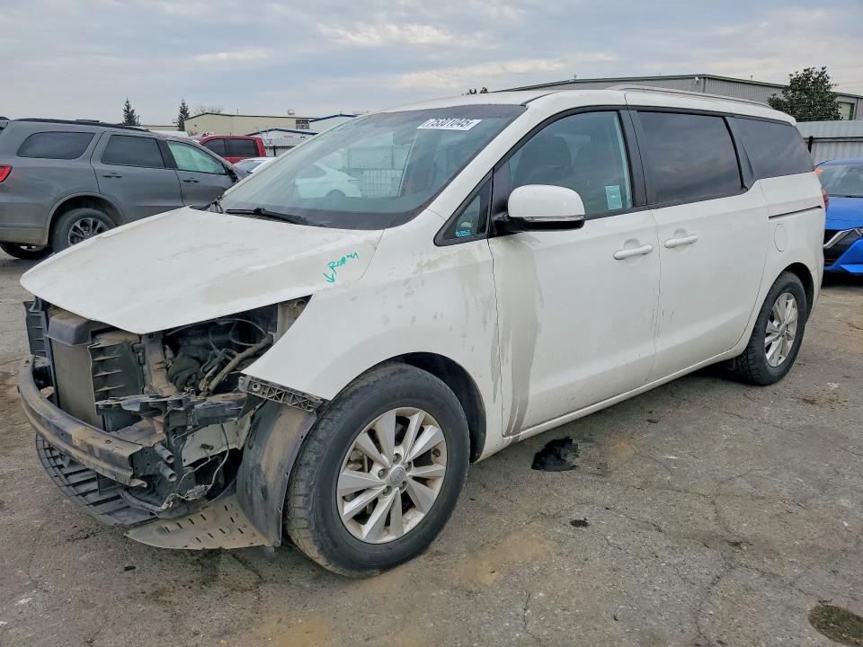 2015 KIA SEDONA — VIN KNDMB5C18F6057856