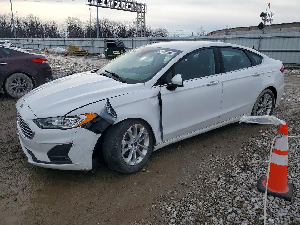 2020 FORD FUSION — VIN 3FA6P0H77LR240230