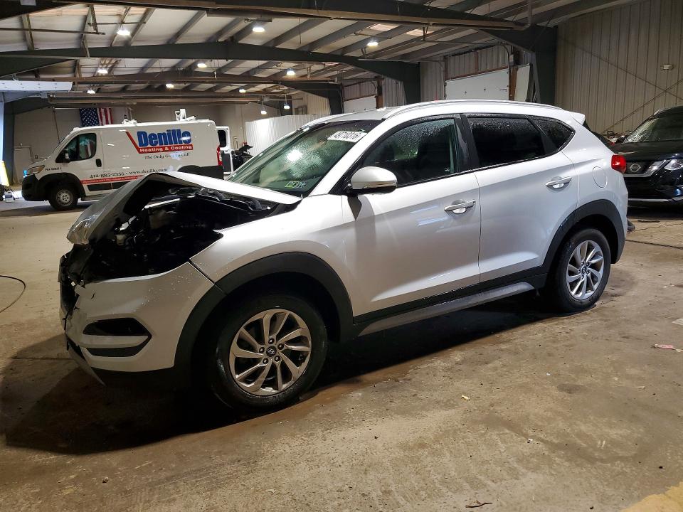 2017 HYUNDAI TUCSON — VIN KM8J3CA29HU442031