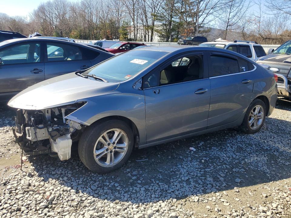 2018 CHEVROLET CRUZE — VIN 1G1BE5SM5J7227340