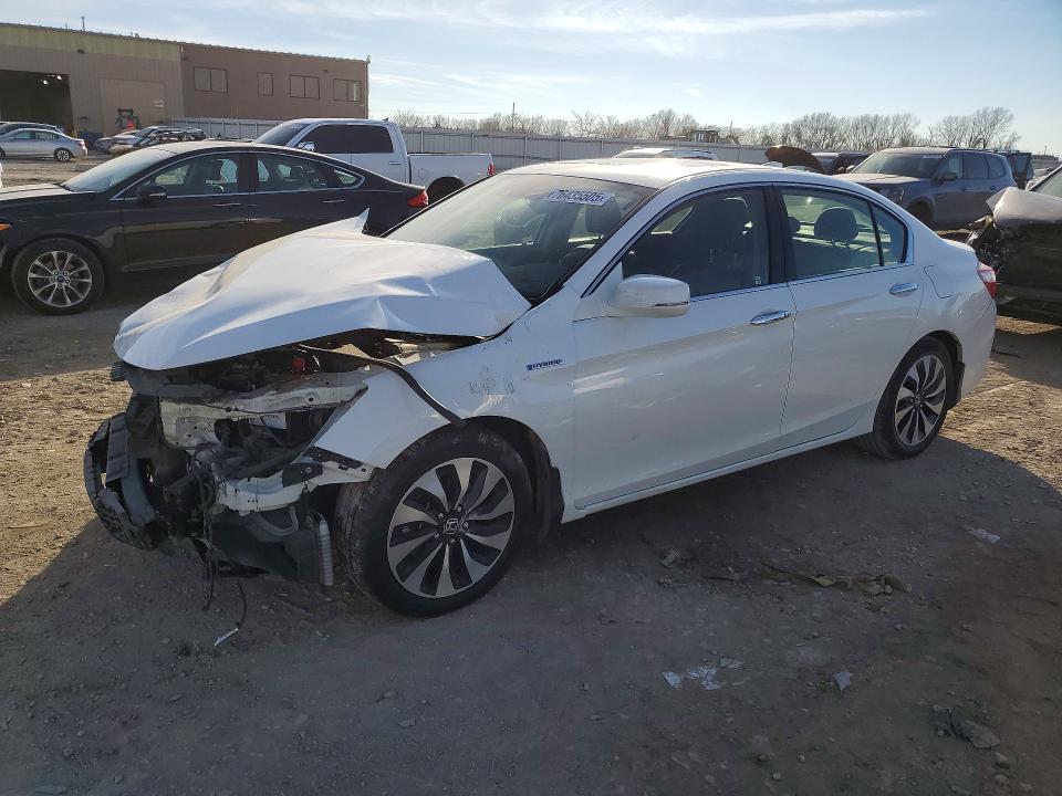 2017 HONDA ACCORD — VIN JHMCR6F5XHC031242