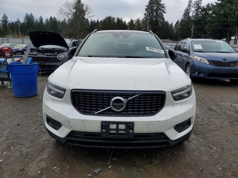 YV4162UM2M2396838