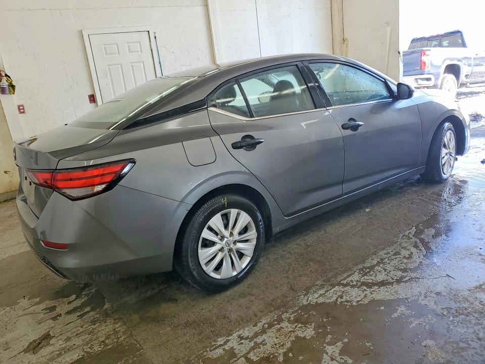 3N1AB8BV2SY310992