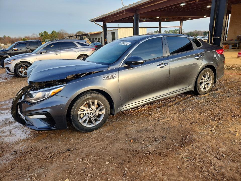 2020 KIA OPTIMA — VIN 5XXGT4L32LG446110