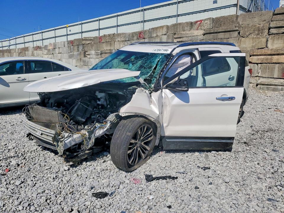2016 FORD EXPLORER — VIN 1FM5K8HT9GGC39752
