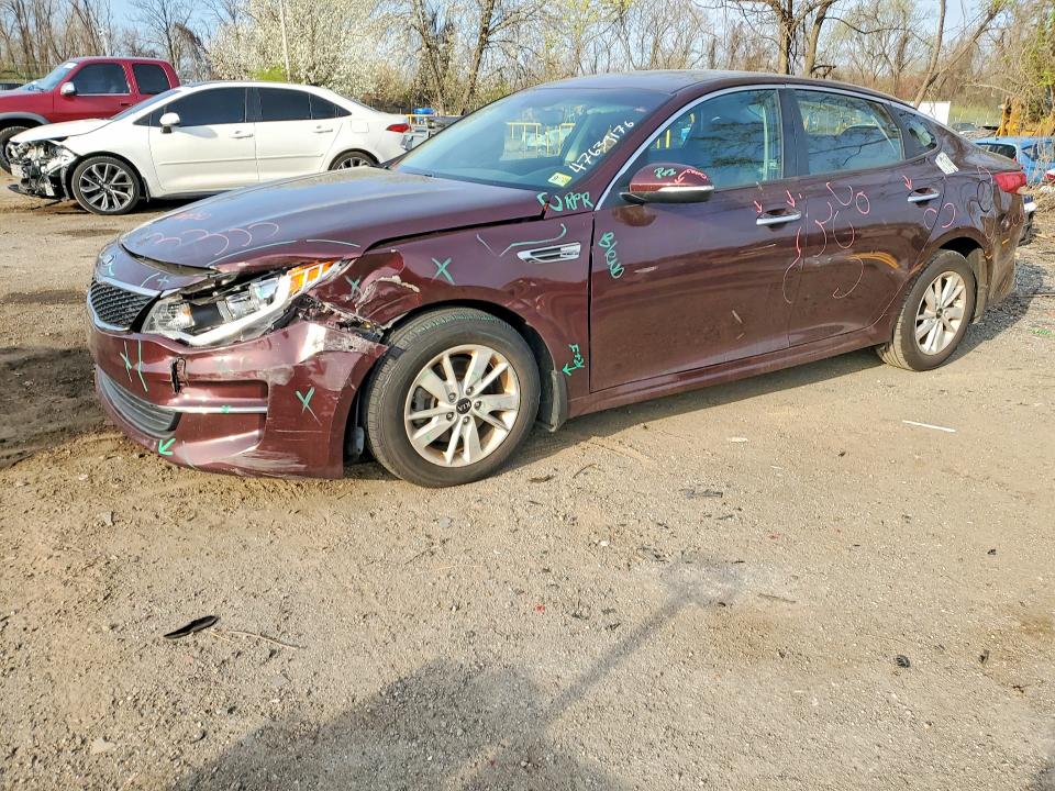 2018 KIA OPTIMA — VIN 5XXGT4L30JG186321