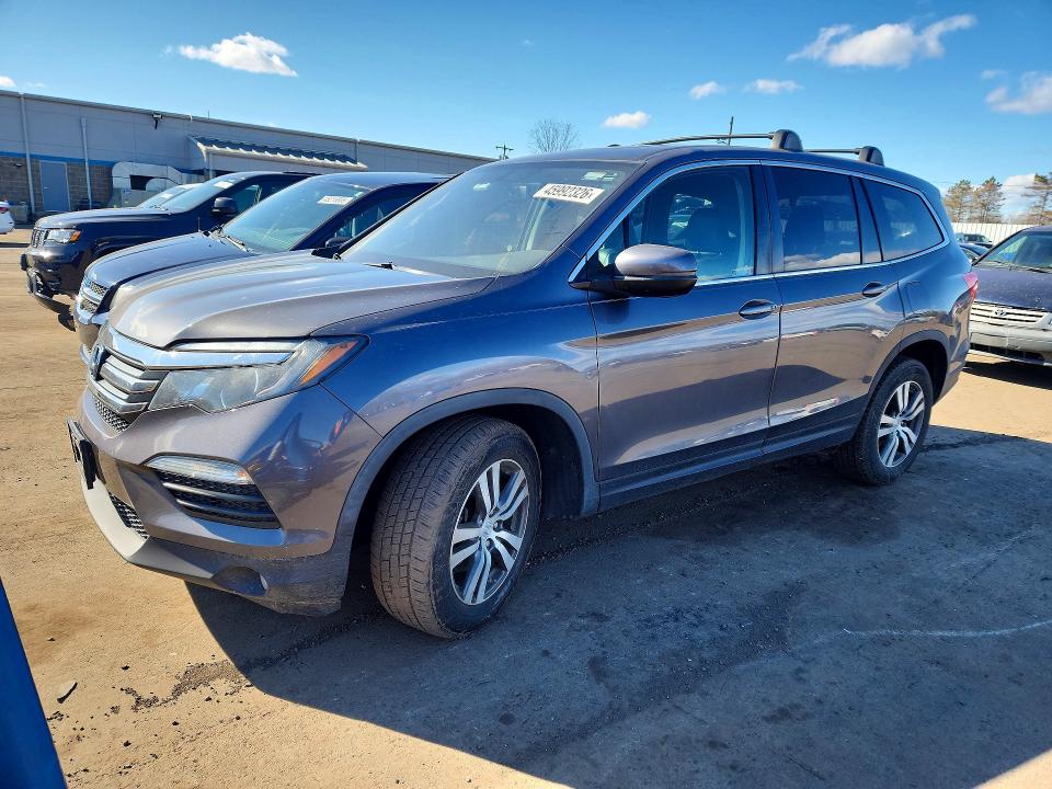 2017 HONDA PILOT — VIN 5FNYF6H54HB093722