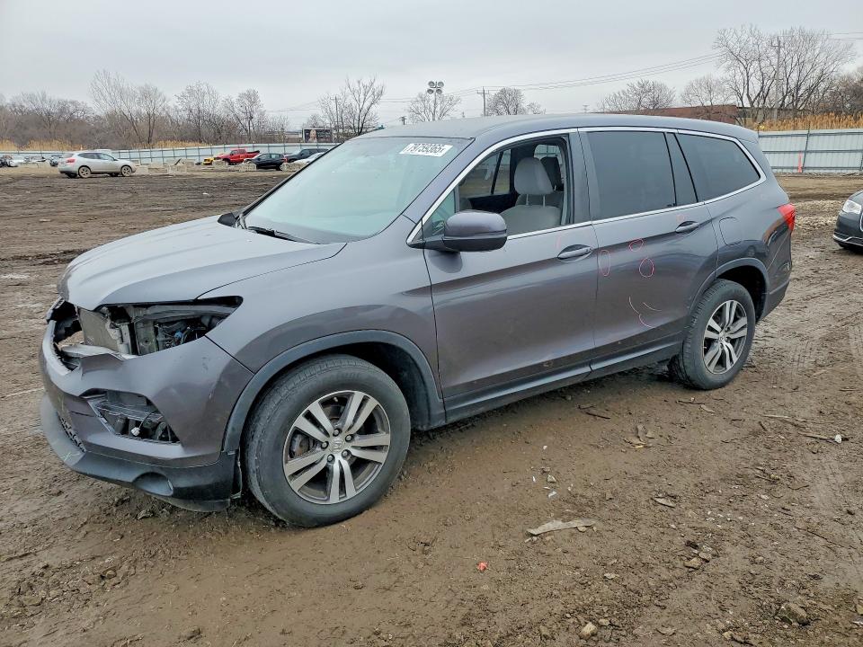 2017 HONDA PILOT — VIN 5FNYF5H3XHB047966